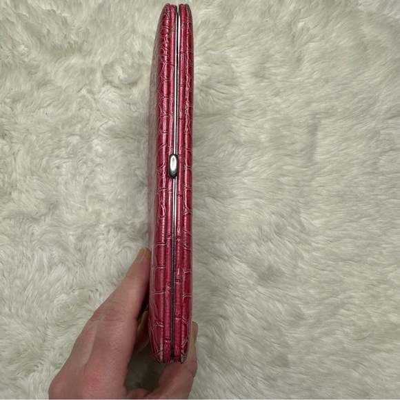 Clutch Wallet Faux Embossed Crocodile Print Pink - Picture 6 of 16